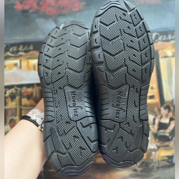 NEW WATER SHOES WOMENS MENS QUICKLY DRY AQUA SOCK ADJUSTABLE SZ 37/38 never worn - Picture 5 of 5